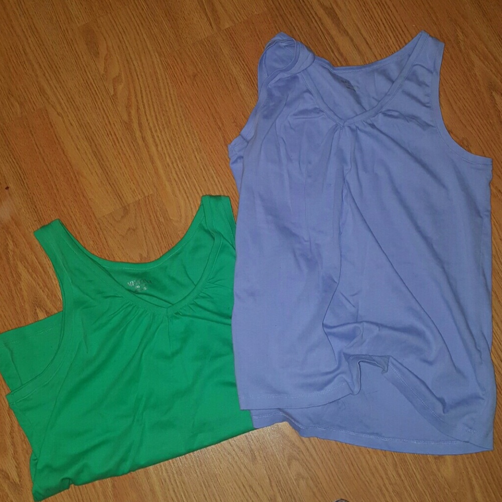 2 tshirts